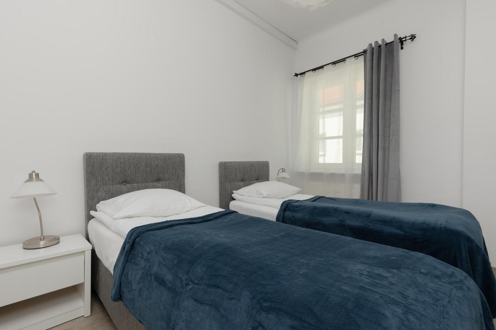 City Center Aparthotel Chmielna By Noclegi Renters Warschau Exterior foto