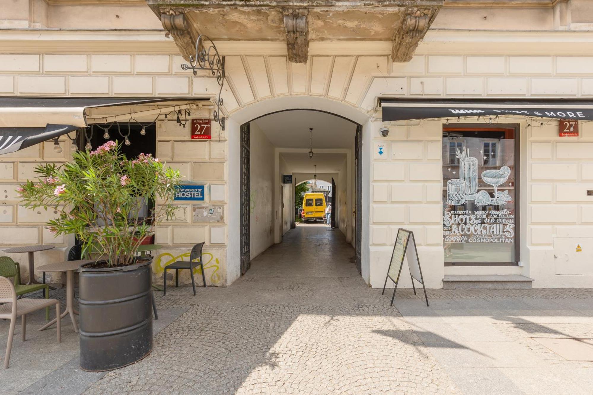 City Center Aparthotel Chmielna By Noclegi Renters Warschau Exterior foto